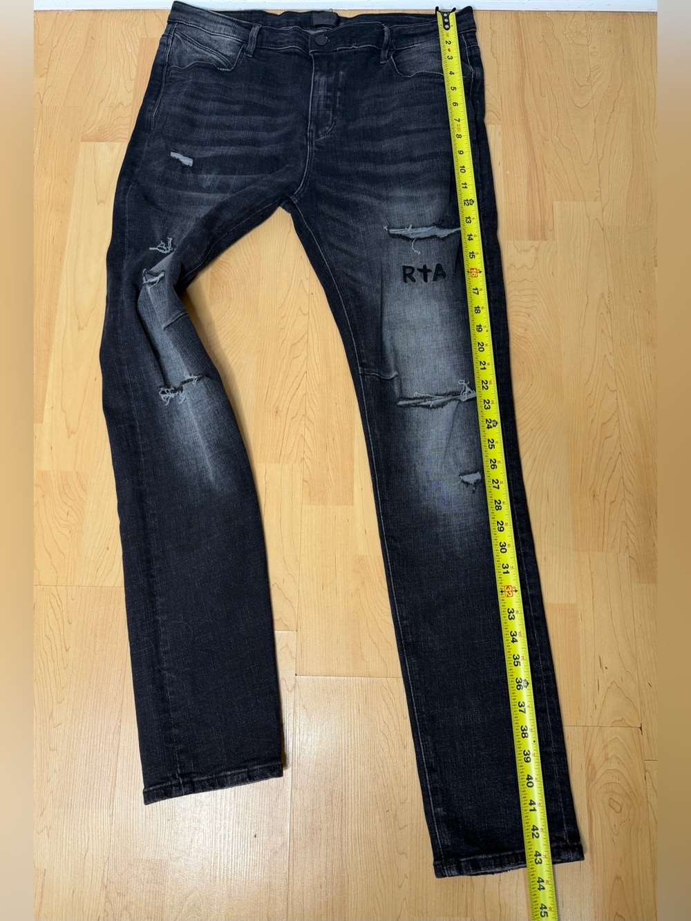 RTA Men’s Distressed Ripped Black Jeans Size 33 Logo Stretch - Picture 10 of 16